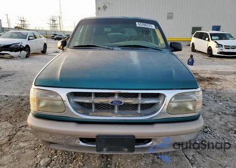1998 Ford Explorer из США, поврежденный, VIN 1FMZU32E9WZA79111